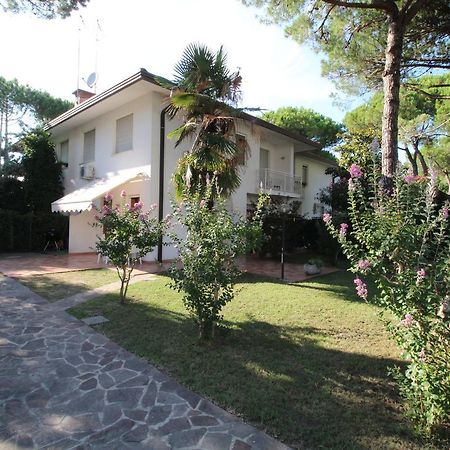 Villa Barbara Lignano Sabbiadoro Exterior foto