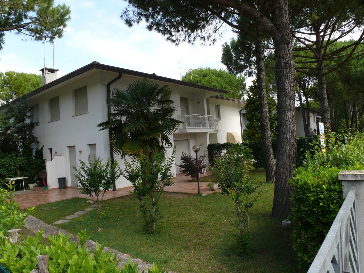 Villa Barbara Lignano Sabbiadoro Exterior foto